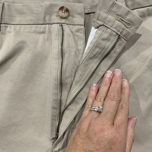 Vineyard Vines Sz 50 B 11" Breaker Shorts Stretch Khaki Tan Flat Front Mens NEW - Picture 11 of 12